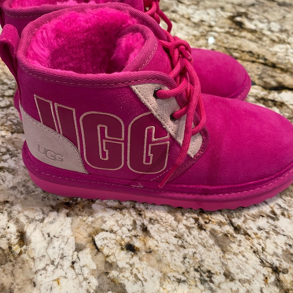 UGG,new - Picture 4 of 7